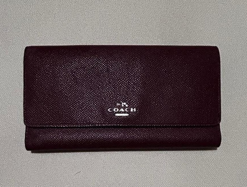 Coach Vintage Burgundy Wallet (423)